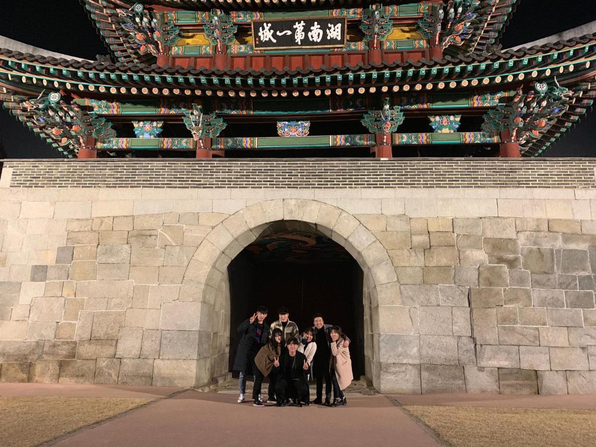 일퍼센트 호스텔 전주 외부 사진
